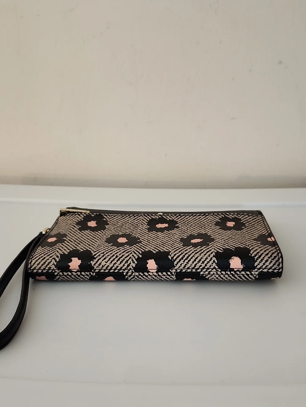 kate spade Staci Wristlet